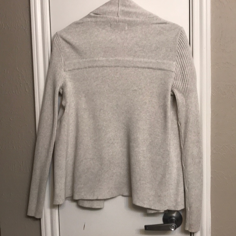 Banana Republic ribbed cardigan - Picture 7 of 7